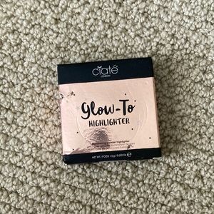 NEW Ciate Glow-To Highlighter Illuminating Powder Moondust Gold Radiance NIB
